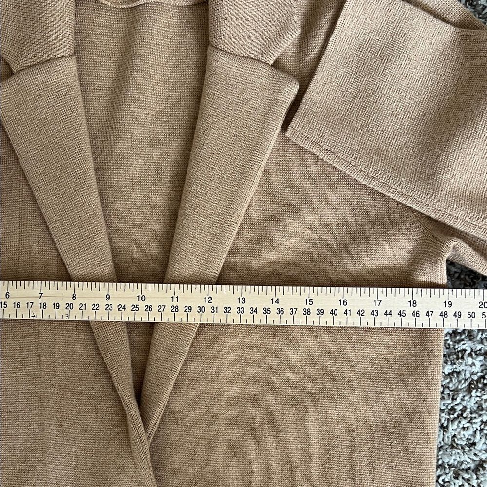 Like New! J.Crew Schoolboy Knit Sweater Blazer in Heather Acorn in Size XS - Picture 15 of 16